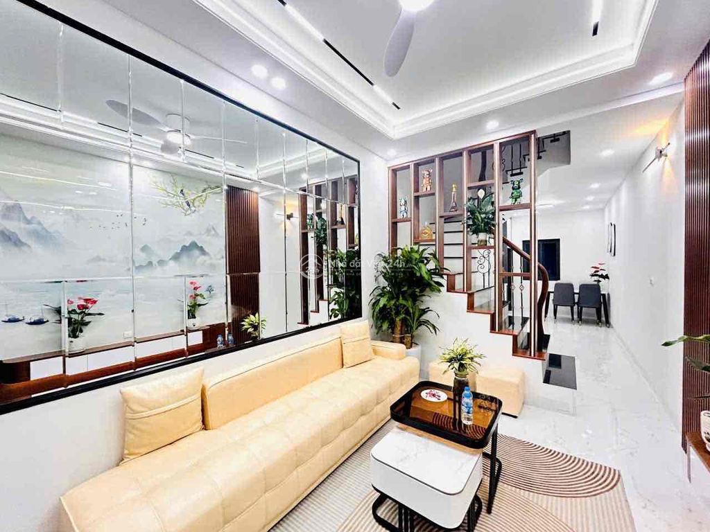 Nhà 109/30 Quan Nhân 33M 4 Tầng ngõ thông 4pn giá 6,x tỷ