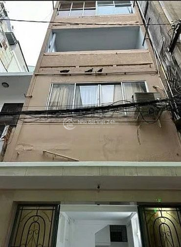 Cho Thuê Nhà 35/7 Bùi viện, Phường Bến Thành, Quận 1, hẻm xe hơi