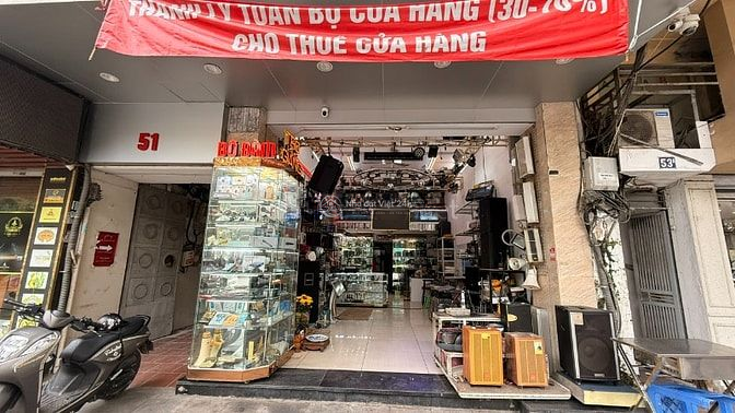 Cho thuê cửa hàng mặt phố Hàng Bài, ngay hồ Hoàn Kiếm, diện tích 50m2