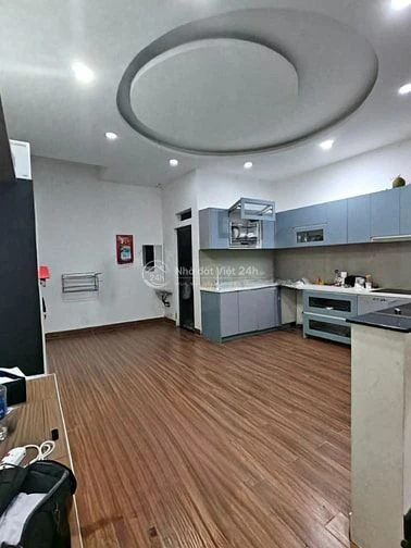 Bán nhà hẻm ô tô Hồng Lạc, Tân Bình, 5.4x16, 4 tầng, cực ngon, nhỉnh 1