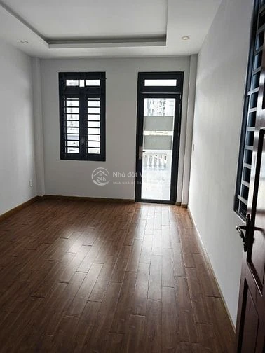 nhà mới xây 2 mặt tiền 107 Lý Chiêu Hoàng 4x28 5 tầng