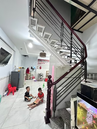 BÁN NHÀ 4 X12 SỐ NHÀ HUYỆN, VỊ TRÍ CỰC ĐẸP