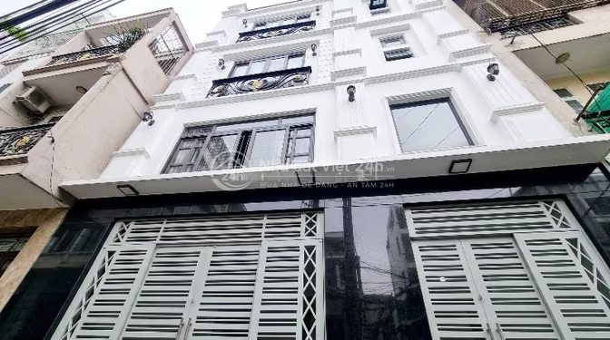 Chính chủ bán nhà khu Phan Xích Long - Phú Nhuận, 51m2, 3 lầu, ST, 4PN