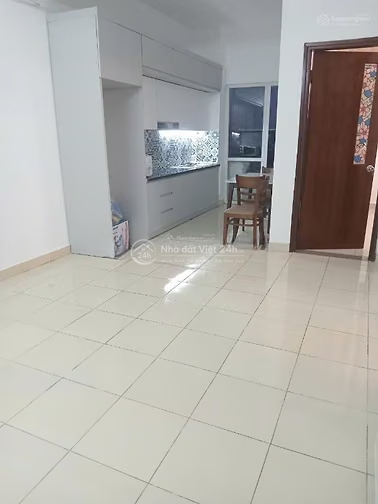 Bán căn hộ chung cư CT2A Hoàng Cầu 60m2 có 2PN - 1VS có sổ đỏ