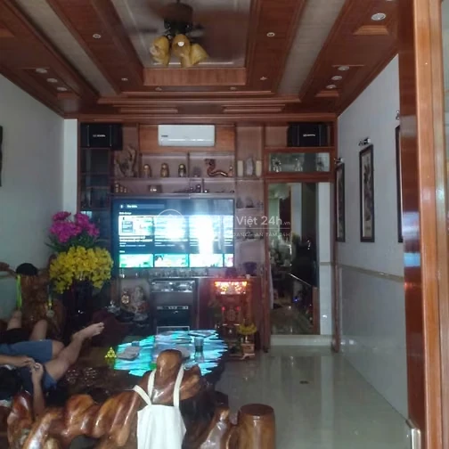 Cần bán gấp nhà 3 tầng , chính chủ, chưa sang nhượng lần nào, nhà180m2