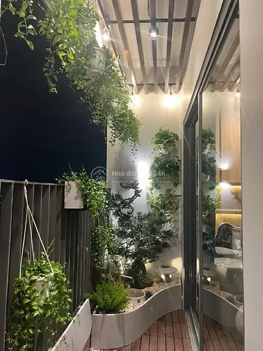Cần bán CH Chung cư 2PN, 2WC nội thất mới, đầy đủ, cao cấp