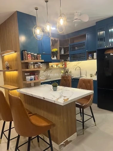 Cần bán CH Chung cư 2PN, 2WC nội thất mới, đầy đủ, cao cấp