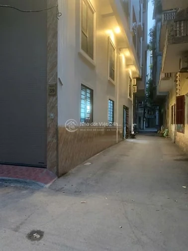 Cho thuê tầng 1, tầng 2 ưu tiên làm văn phòng