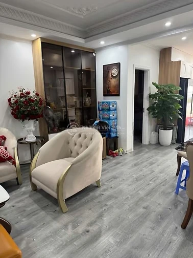 Bán căn hộ cao cấp tầng trung, diện tích 132 m2, Phường Bạch Mai