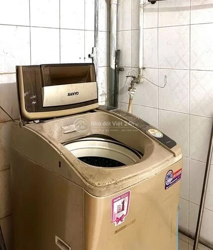 CHÍNH CHỦ CHO THUÊ NHÀ TẬP THỂ 65M2, 2 NGỦ, 1 KHÁCH , ĐỦ ĐỒ CƠ BẢN