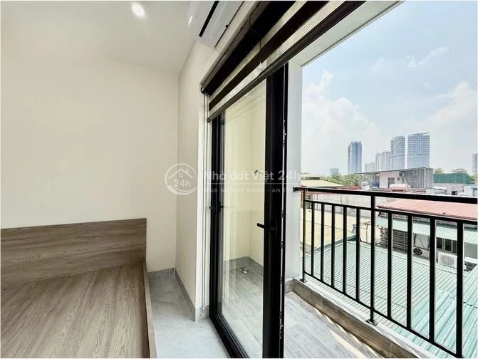 STUDIO FULL ĐỒ BAN CÔNG SIÊU THOÁNG Ô TÔ ĐỖ CỬA NGAY LOTTE MALL TÂY HỒ