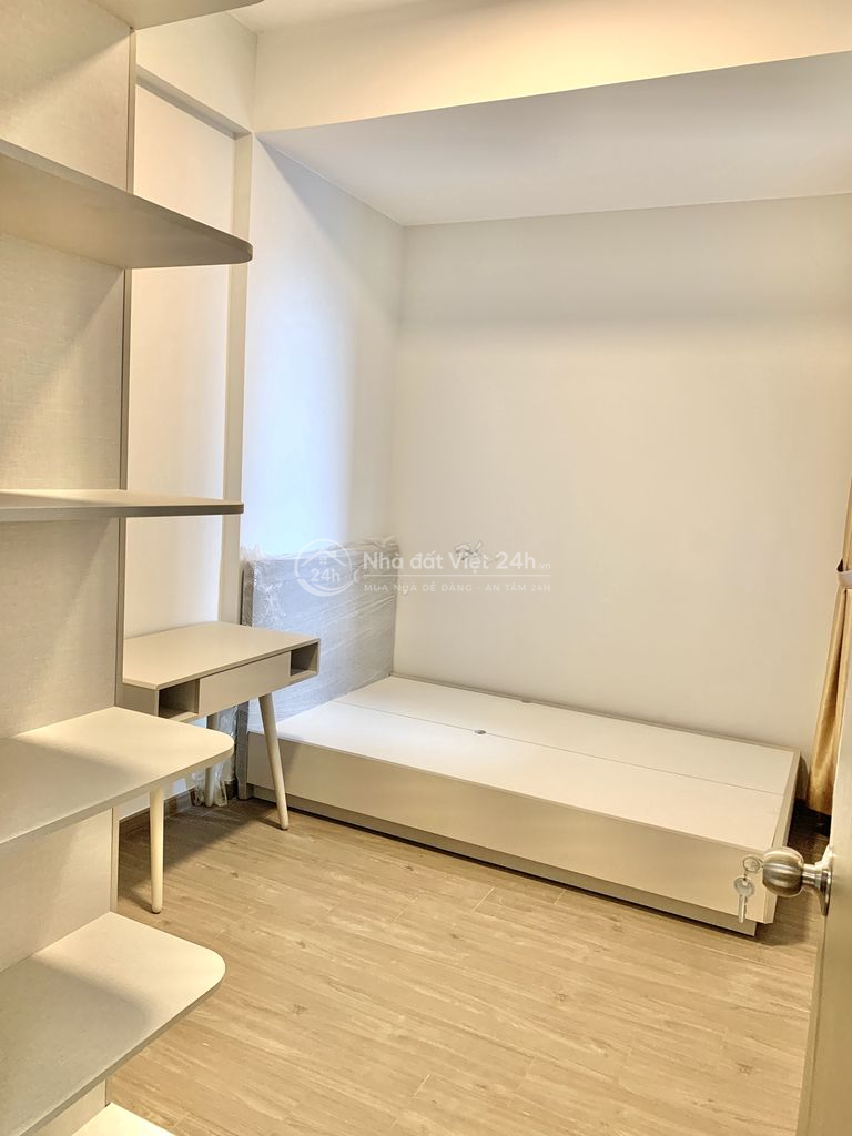 Bán căn 59m2, giá 2.7xty view nội khu, tầng trung