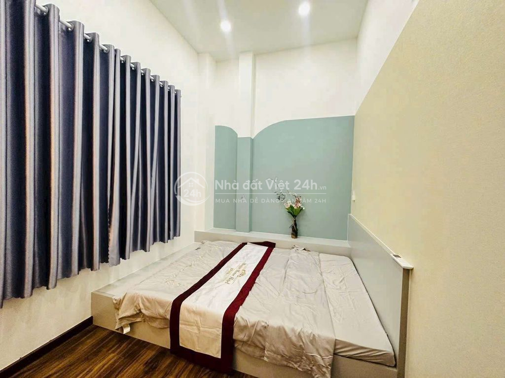 NGỘP NẶNG! BÁN GẤP NHÀ 90M2, 2 TẦNG, HẺM XE HƠI, LÊ VĂN VIỆT