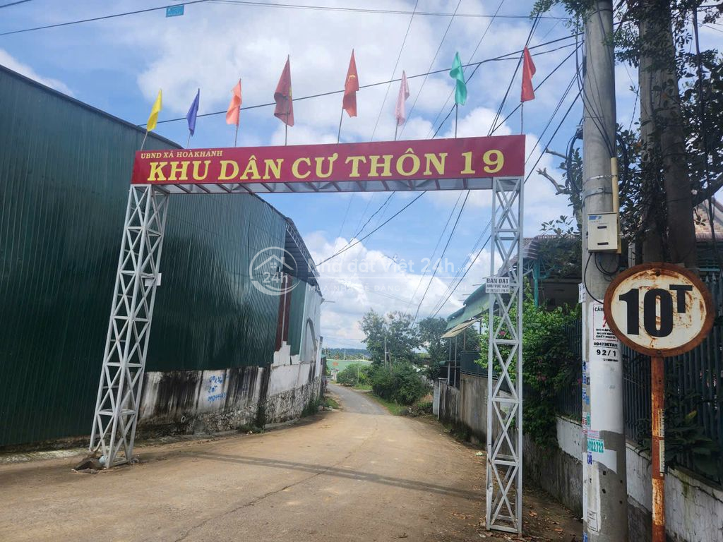 Đất thổ cư mặt tiền đường nhựa, cách QL14 chỉ ~30m – khu Hòa Khánh cũ.