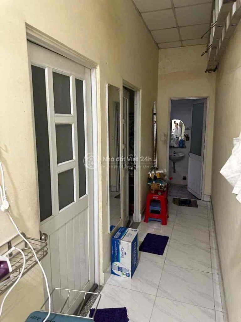 BÁN NHÀ MẶT TIỀN NGUYỄN ẢNH THỦ, DT 5,2m × 14,3m . 2 phòng ngủ,2 wc
