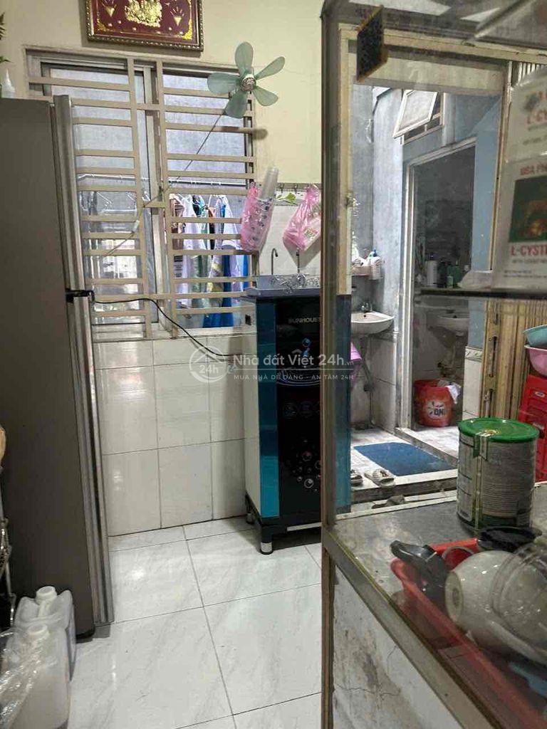 BÁN NHÀ MẶT TIỀN NGUYỄN ẢNH THỦ, DT 5,2m × 14,3m . 2 phòng ngủ,2 wc