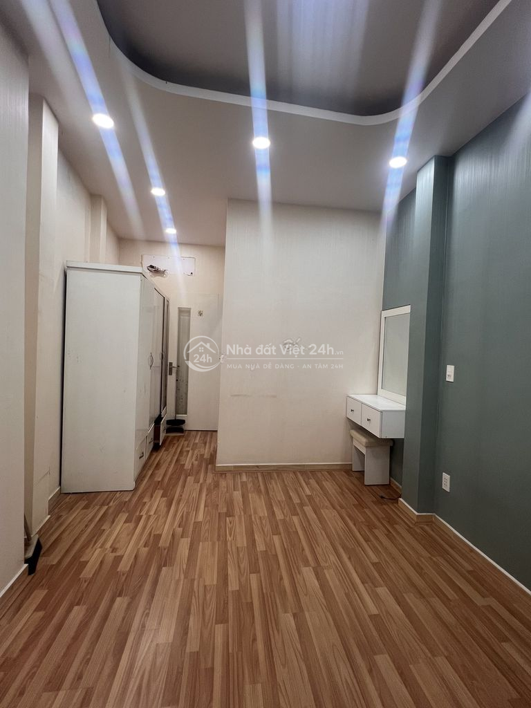 Bán Nhà 21/38A Trần Đình Xu 3x8 nở hậu 4,1( 28m2) 3 lầu Giá 5t2