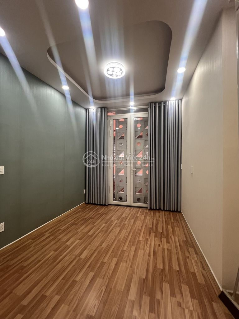 Bán Nhà 21/38A Trần Đình Xu 3x8 nở hậu 4,1( 28m2) 3 lầu Giá 5t2
