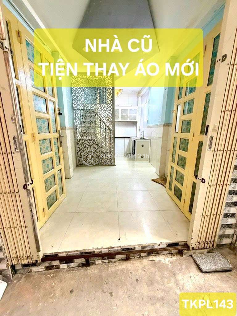 CHỈ NHỈNH 2 TỎI HỘ KHẨU TT Q.3 NHÀ 3 TẦNG
