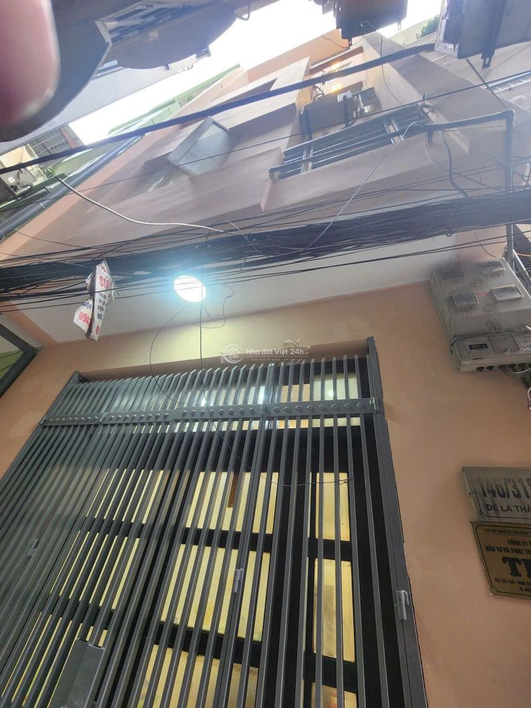 🏡 Bán Nhà 49m2 Đê La Thành, Ô Chợ Dừa, Đống Đa, Giá 8.9 Tỷ