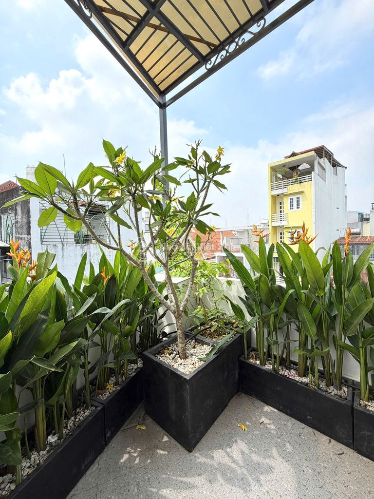 Bán nhanh 16ty9 mặt tiền căn hộ dịch vụ doanh thu 90tr/tháng