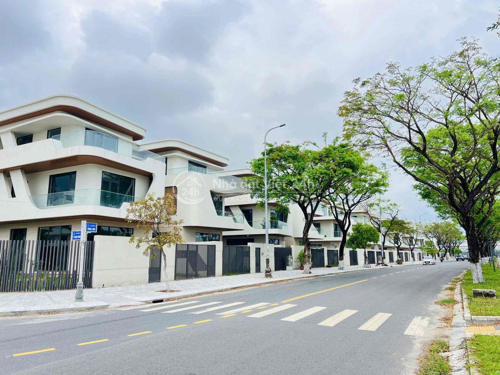 Sập Hầm bán biệt thự mặt Tiền Đường Thăng long dự án Elysian complex