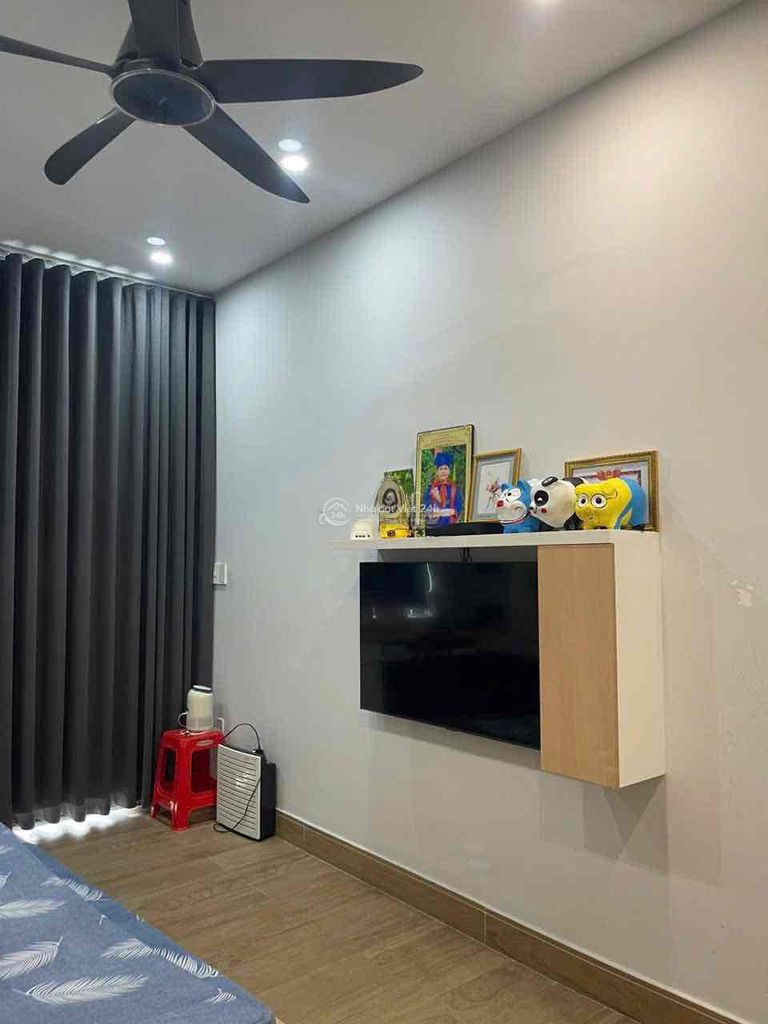 Nhà 1 trệt 2 lầu Full Nội Thất Xịn, đường xe tải gần Lã Xuân Oai Q.9