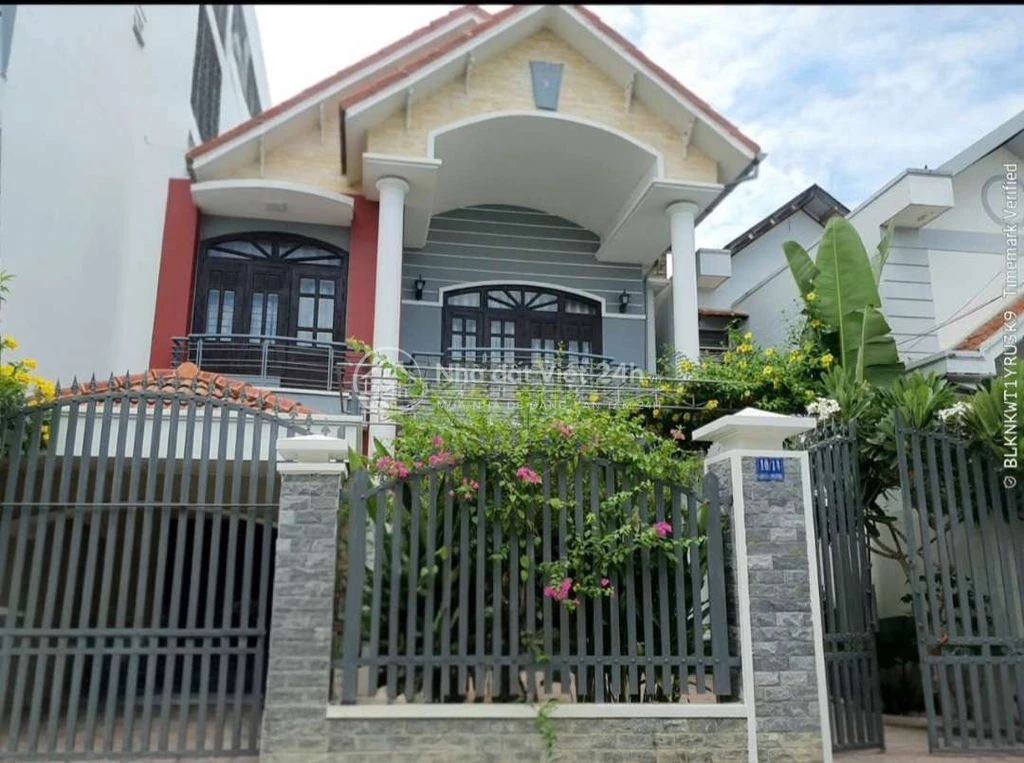Biệt thự 197m² đất, Sổ hồng hoàn công, Full nội thất – 7 phút đến biển