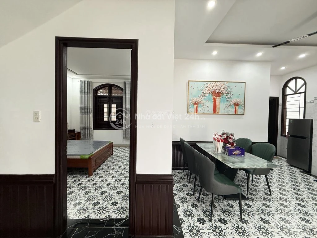 Biệt thự 197m² đất, Sổ hồng hoàn công, Full nội thất – 7 phút đến biển