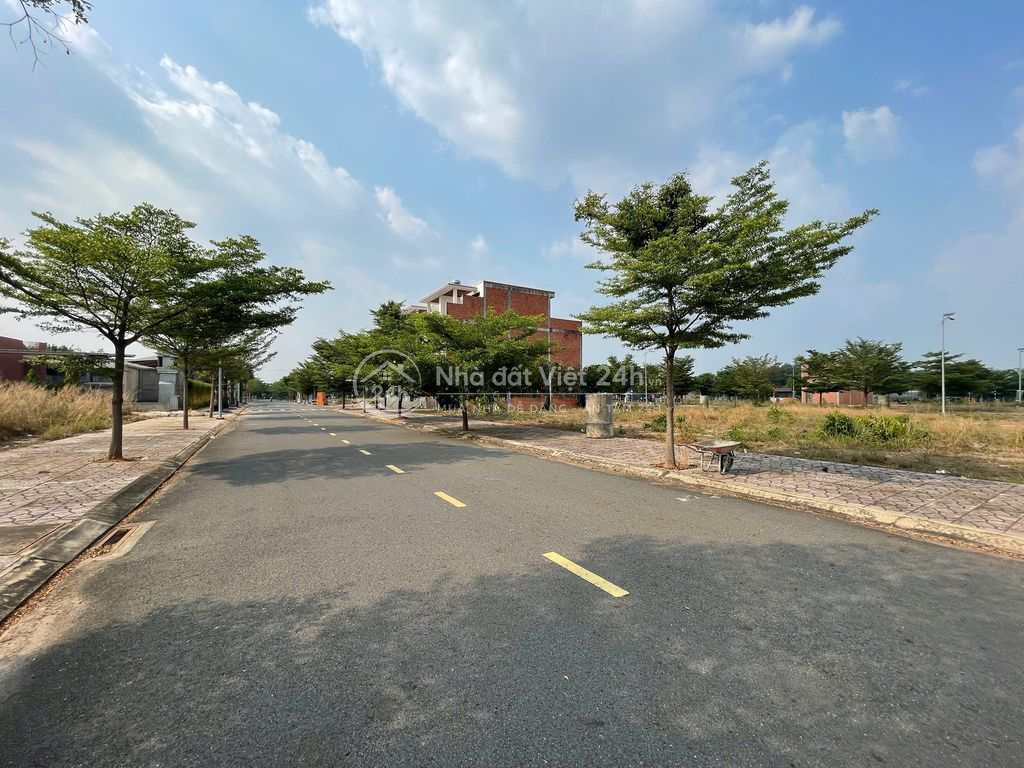 NGỘP CHỈ 1270 SỞ HỬU ĐẤT MỸ PHƯỚC CẠNH ĐH VIỆT ĐỨC - SÁT QUỐC LỘ 13