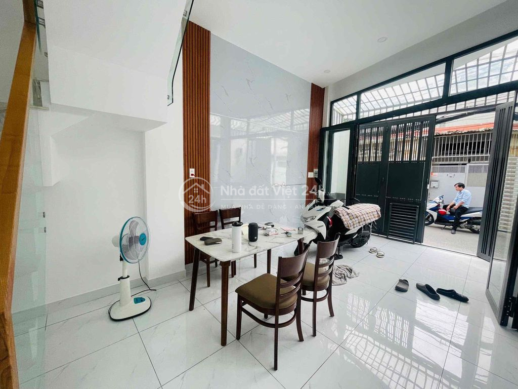 bán nhà hẻm xe hơi 793 kiều đàm,sát bên Q1-4