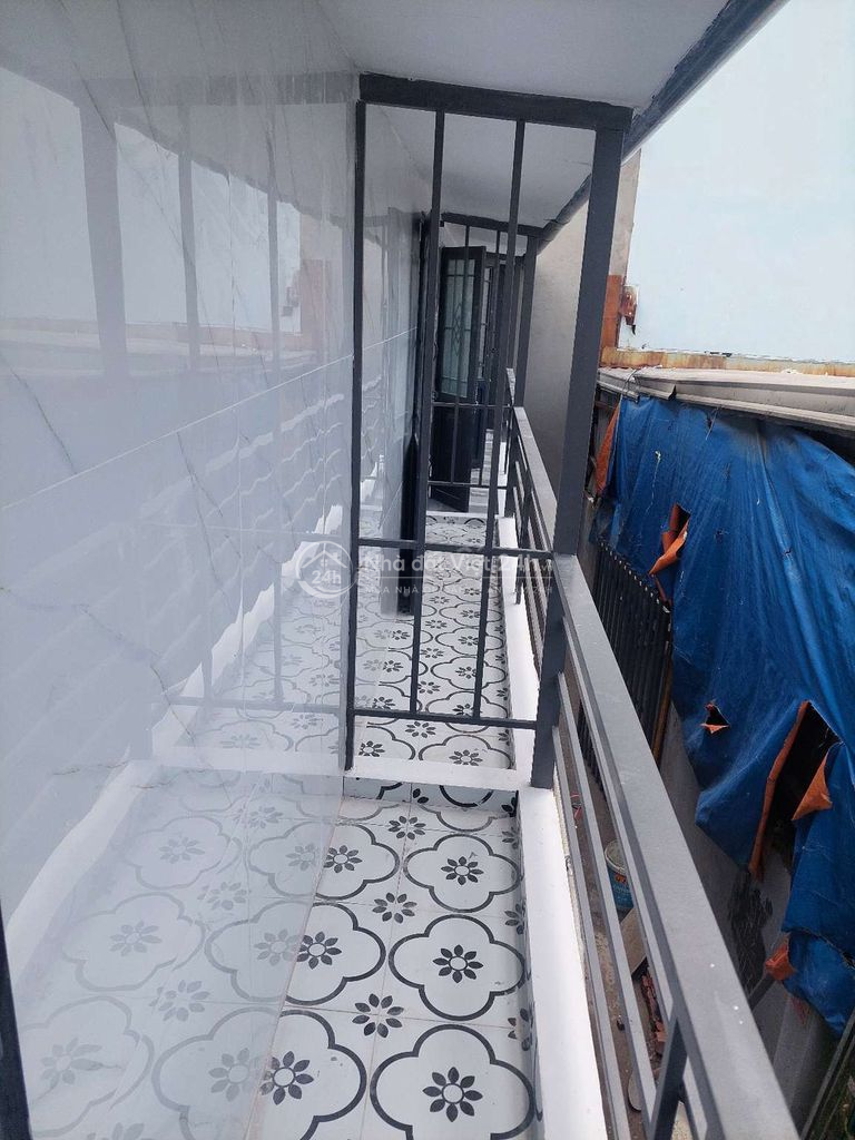 Bán nhà đường Phạm Hùng C1 DT.3m×5m } 1 Lầu 1 Phòng 1 toilet Hẽm chợ