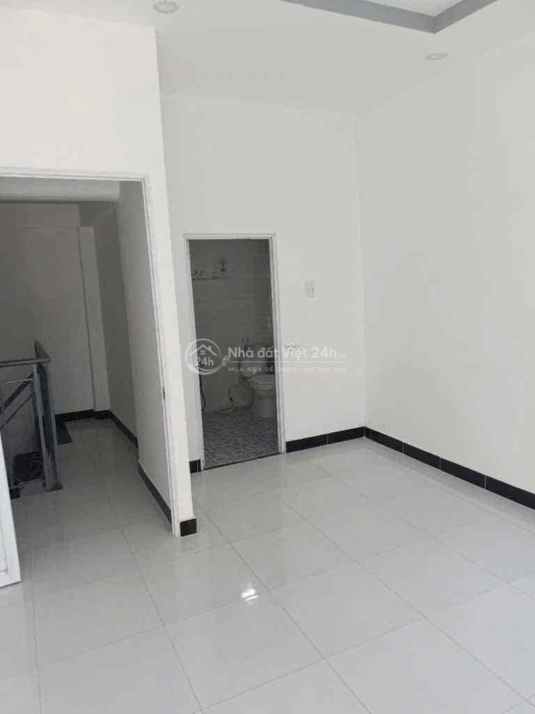 LÊ QUANG ĐỊNH CHỈ 1.75TỶ-2LẦU - 2PN HẺM OTO- P11 BÌNH THẠNH
