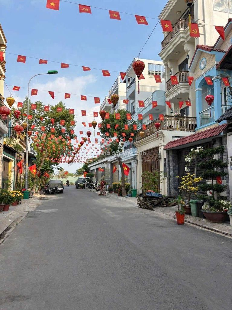 Nhà phố 5x18 có hầm, 7x18m  KDC Hiệp thành city, Trung tâm Q12