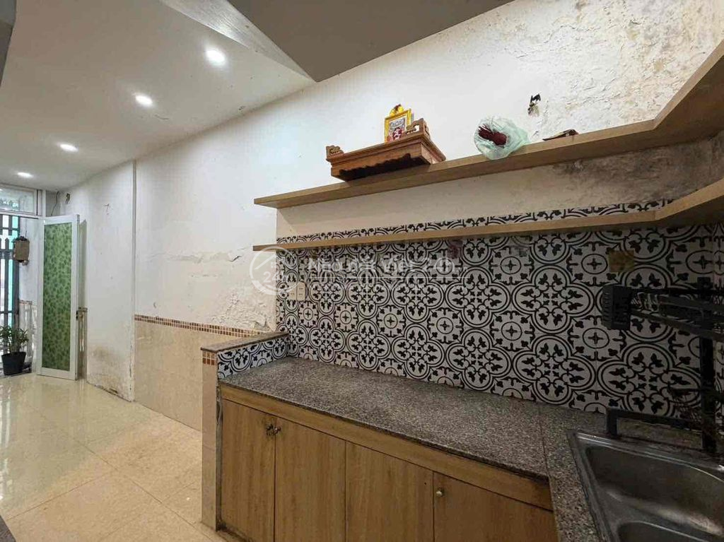 cần bán nhà kiệt đinh tiên hoàng, thông Nguyễn tất thành