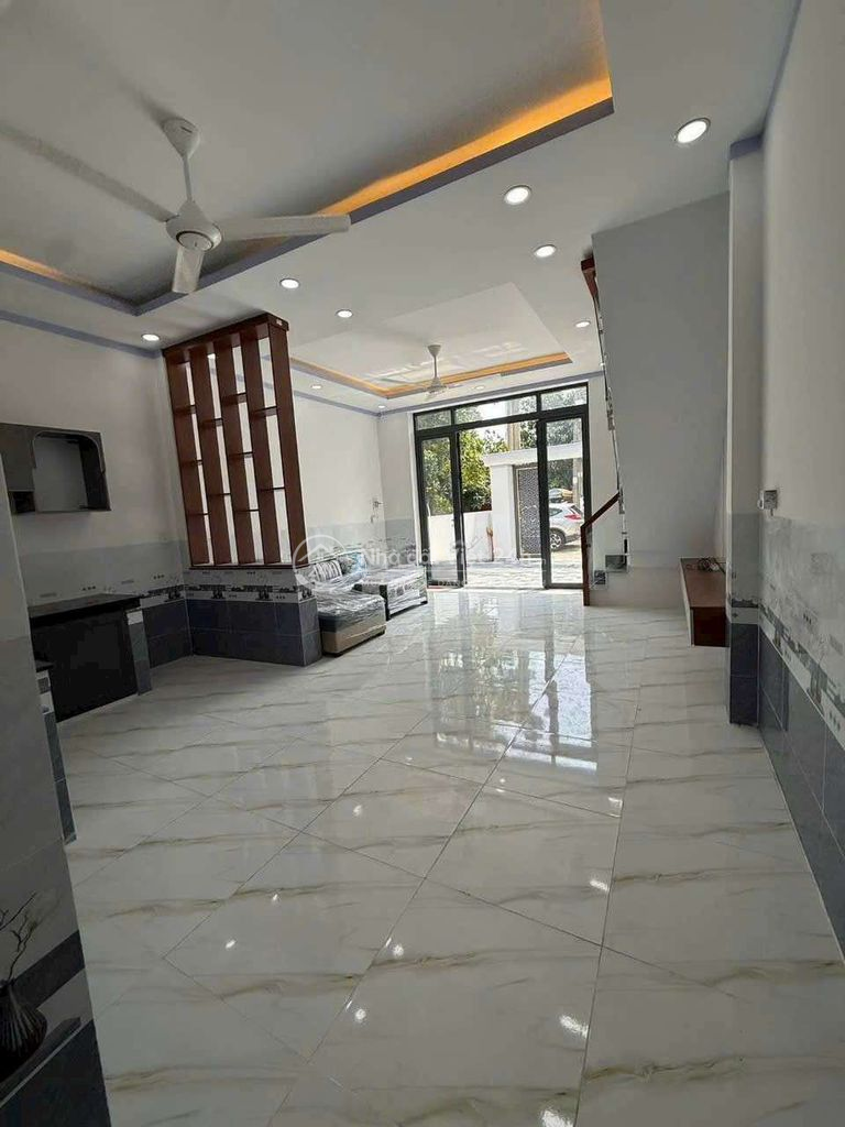 Bán nhà mặt tiền vị trí đẹp ngay trung tâm Bến Cát Bình Dương