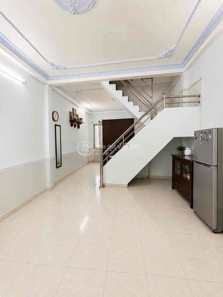Chủ bán gấp hẻm xe hơi Tô Hiệu, Tân Phú, 55m2, Đúc BTCT , Nhỉnh 4 Tỷ