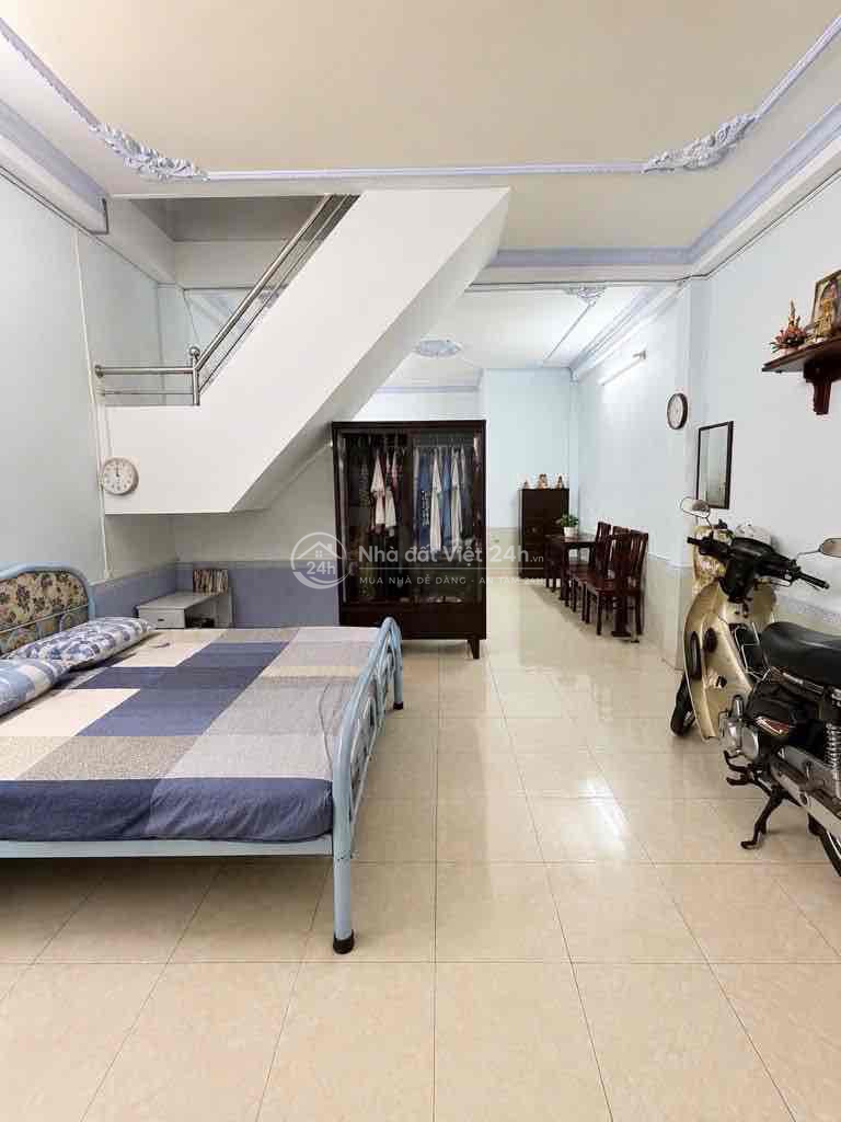 Chủ bán gấp hẻm xe hơi Tô Hiệu, Tân Phú, 55m2, Đúc BTCT , Nhỉnh 4 Tỷ