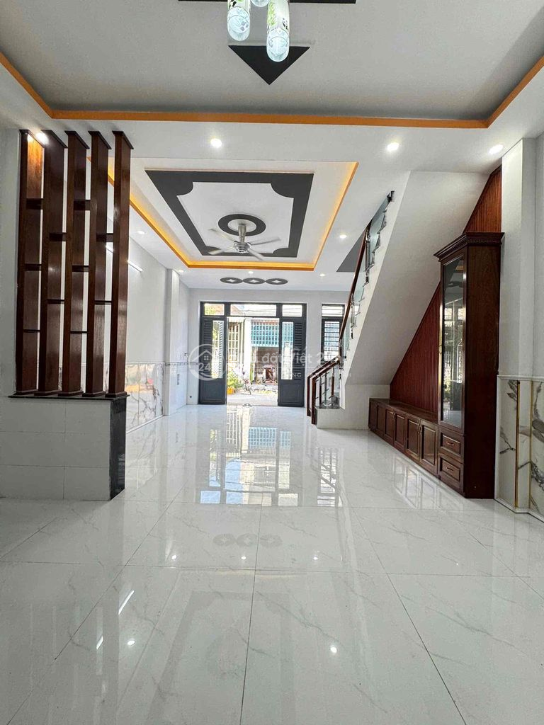 CHÍNH CHỦ BÁN NHÀ TẶNG NỘI THẤT