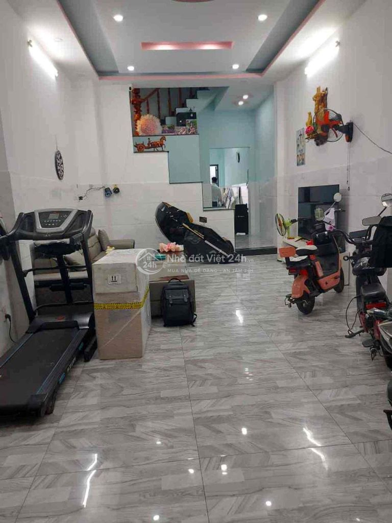 Nhà Ngay Công Viên Nguyễn Sỹ Sách 40 m² 2 Tầng 3 Tỷ Xíu