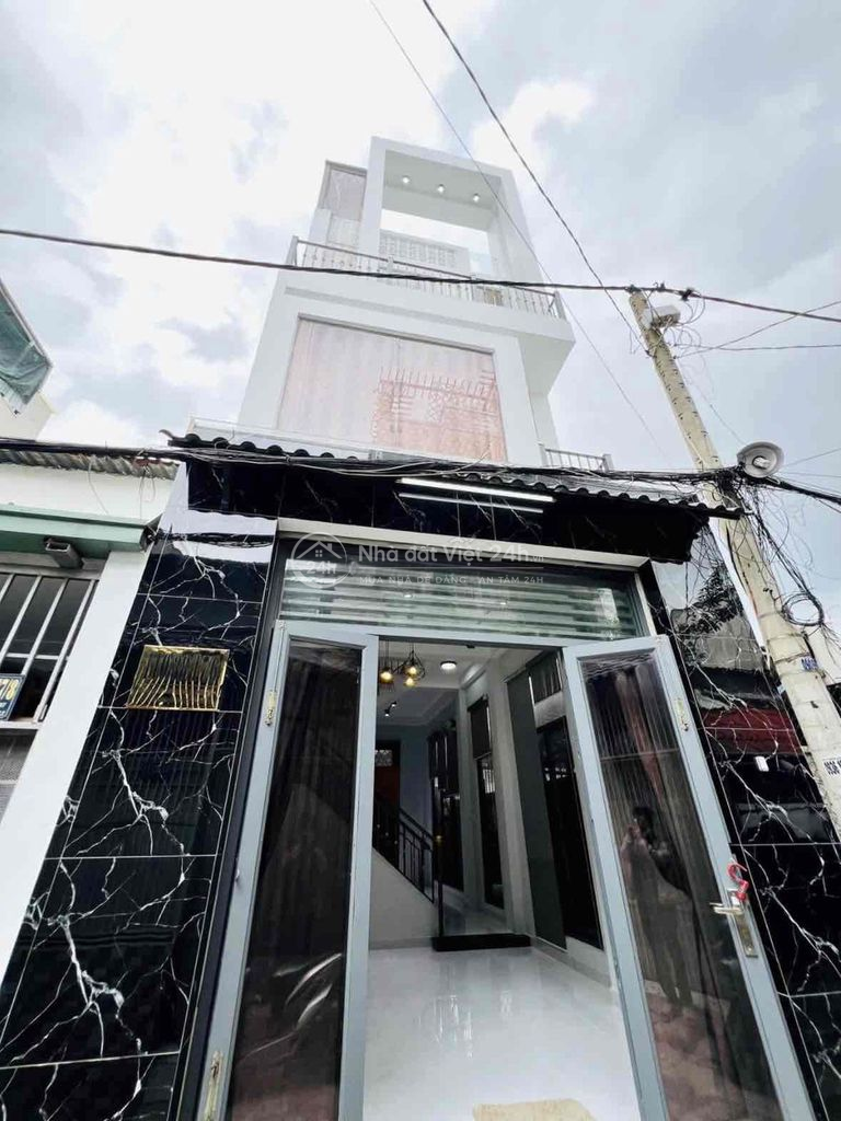 Nhà đẹp 3 lầu đường Trương Thị Hoa (TTH07 cũ) ngay siêu thị Metro