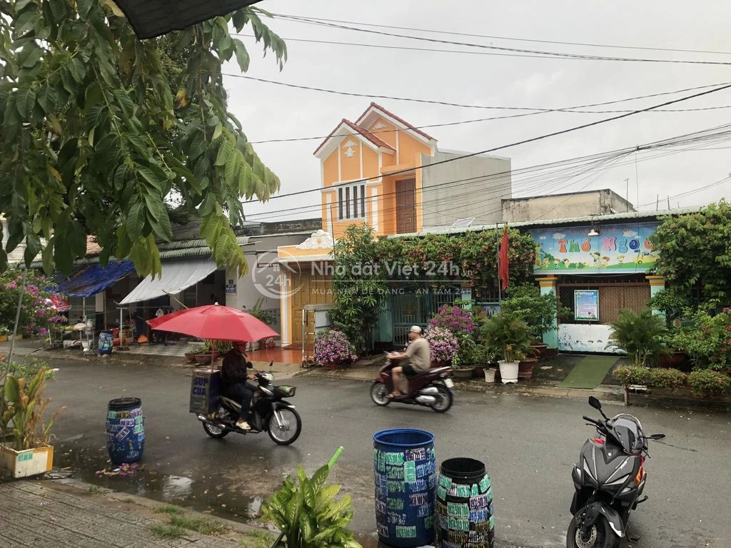 BÁN NHÀ + DÃY TRỌ CÓ THU NHẬP SẴN TẠI MỸ PHƯỚC 2, BẾN CÁT, BÌNH DƯƠNG