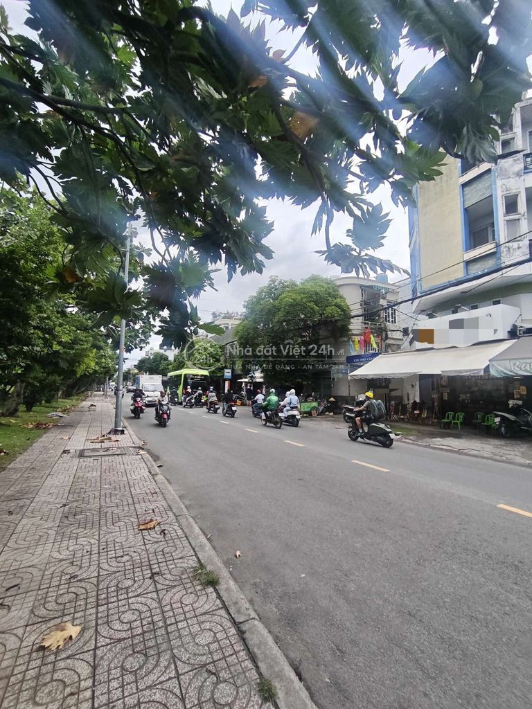 sang quán trà sữa 2 mặt tiền đường D9