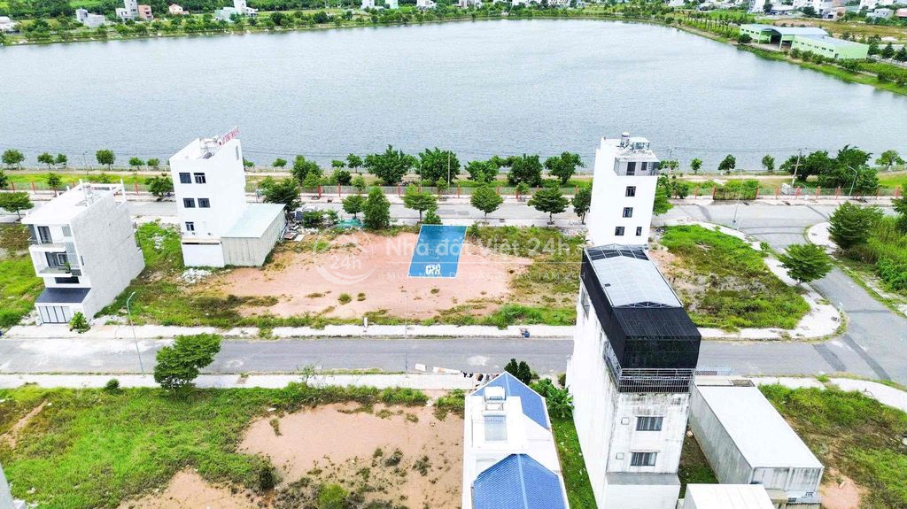 BÁN GẤP NỀN 6x17,5m VIEW HỒ ĐS.10 GIÁ SANG TÊN 2tỷ380