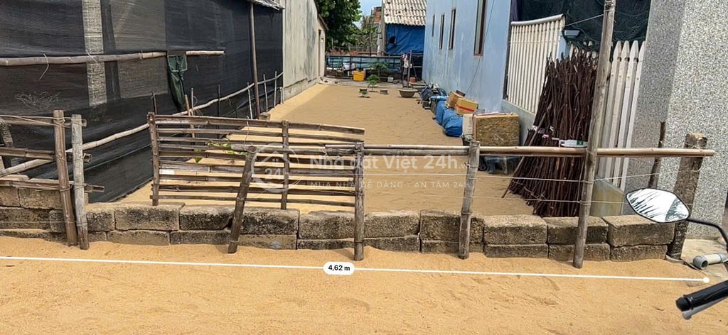 CHÍNH CHỦ BÁN ĐẤT THỔ CƯ SÁT BIỂN HOÀI NHƠN ĐÔNG CHỈ 50M ĐI BỘ RA BIỂN