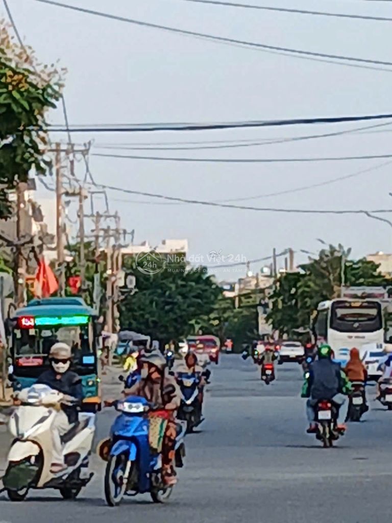 GIẢM 300 TRIỆU - 156M² ĐẤT MẶT TIỀN BƯNG ÔNG THOÀN, GẦN GLOBAL CITY