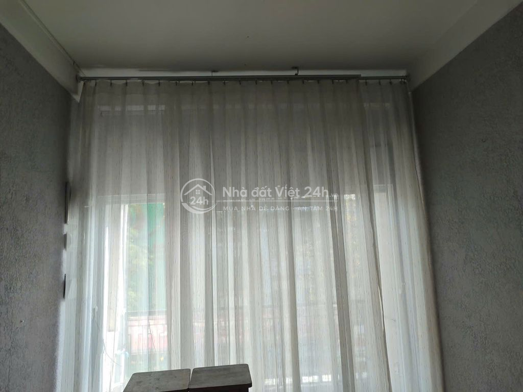 Bán nhà mặt tiền đường Nguyễn Thiện Thuật, Quận 3