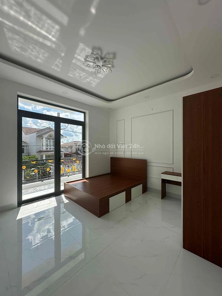 Nhà Mặt Tiền Trung Tâm – Tiện Ở, Tiện Kinh Doanh 🏡