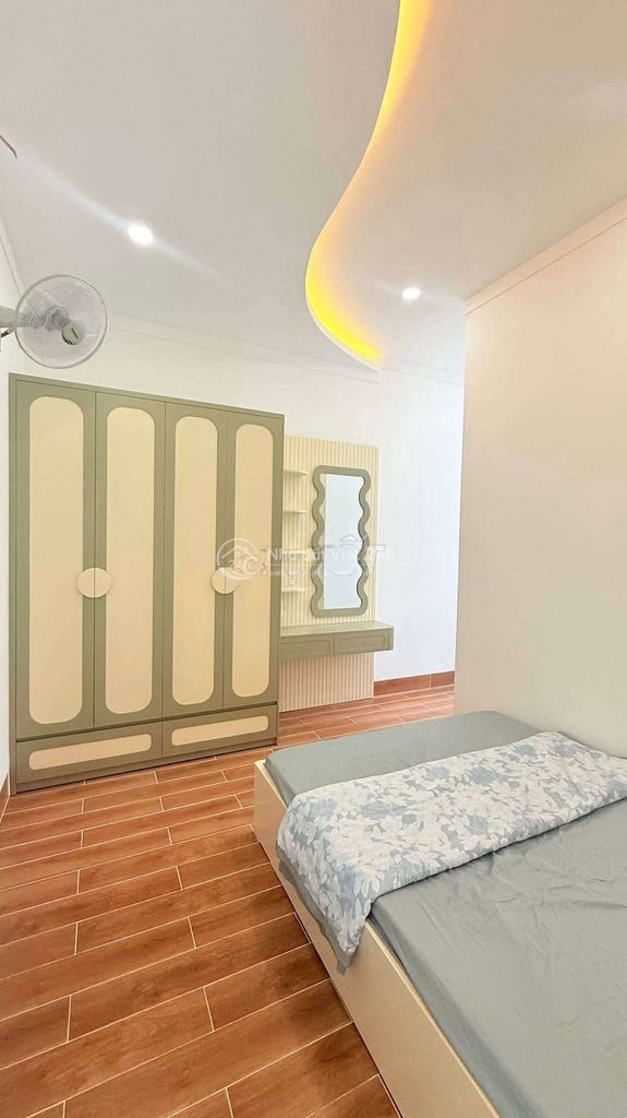 bán nhà mê lệch hiện đại mới 100% thôn 3 Cư Ebur
