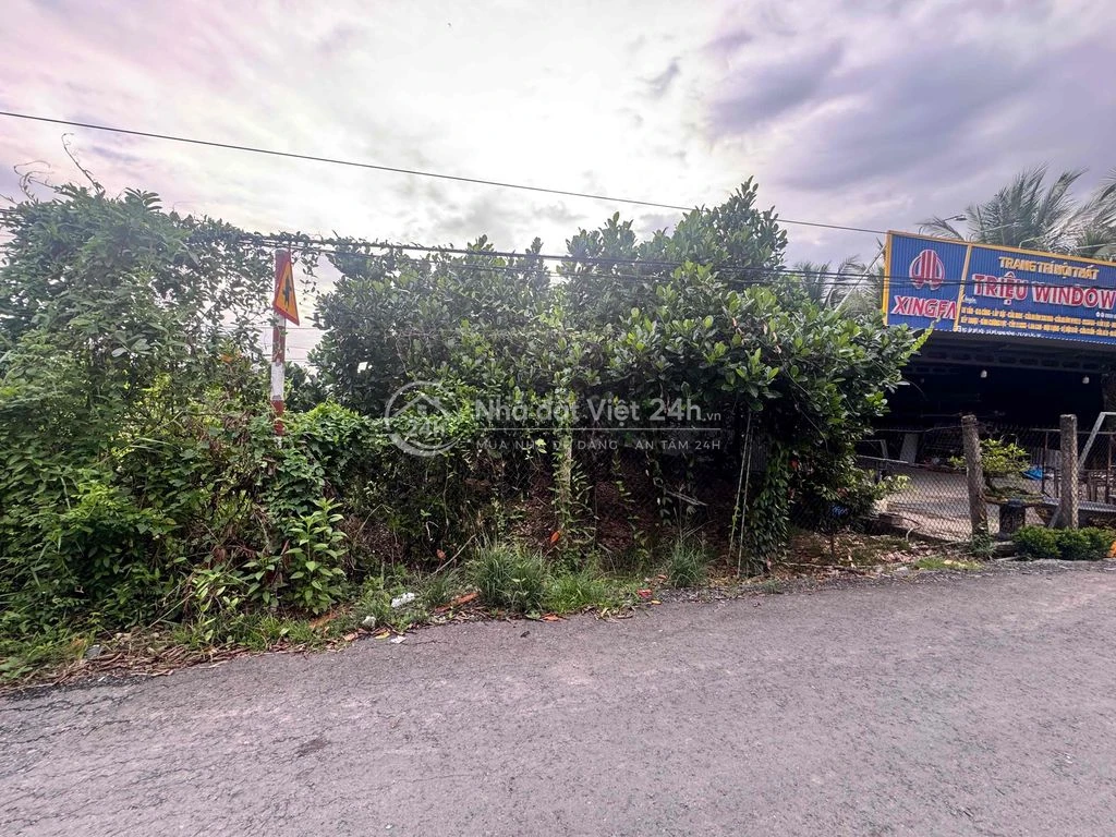 Đất nền thổ cư đường nhựa, ngang 9m dài 63m
